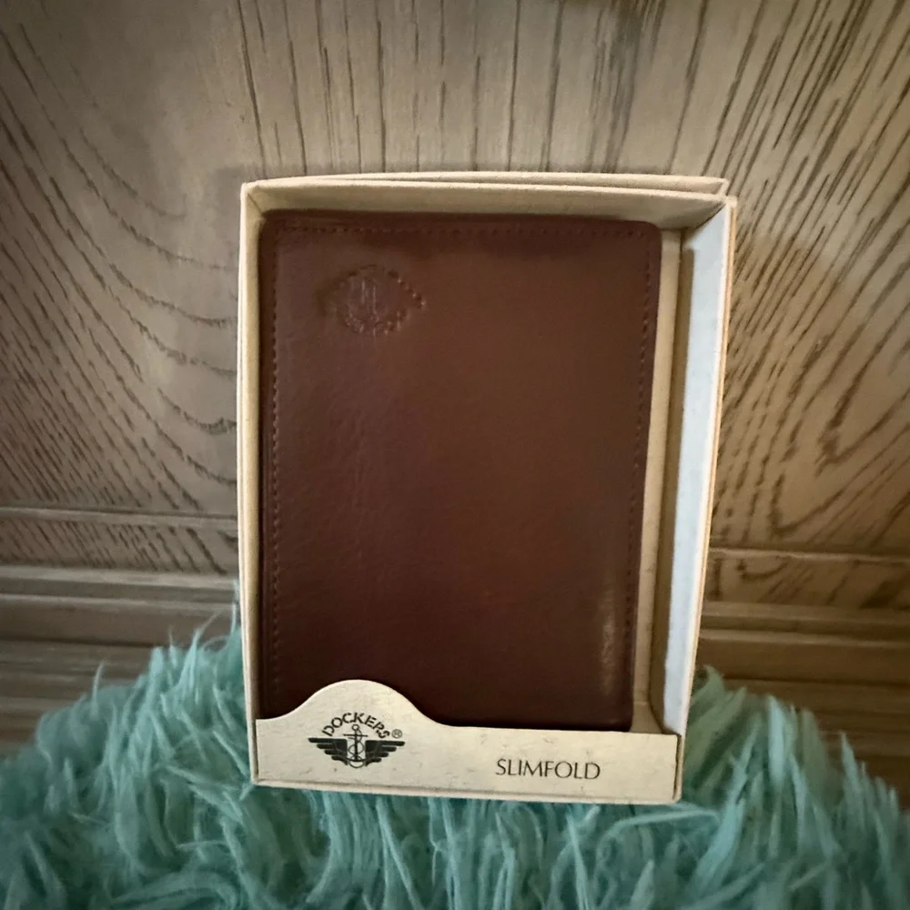 Dockers Brown Slimfold Wallet